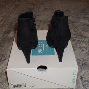 Spring Shoes - Spring black booties Spring Shoes - Spring black booties